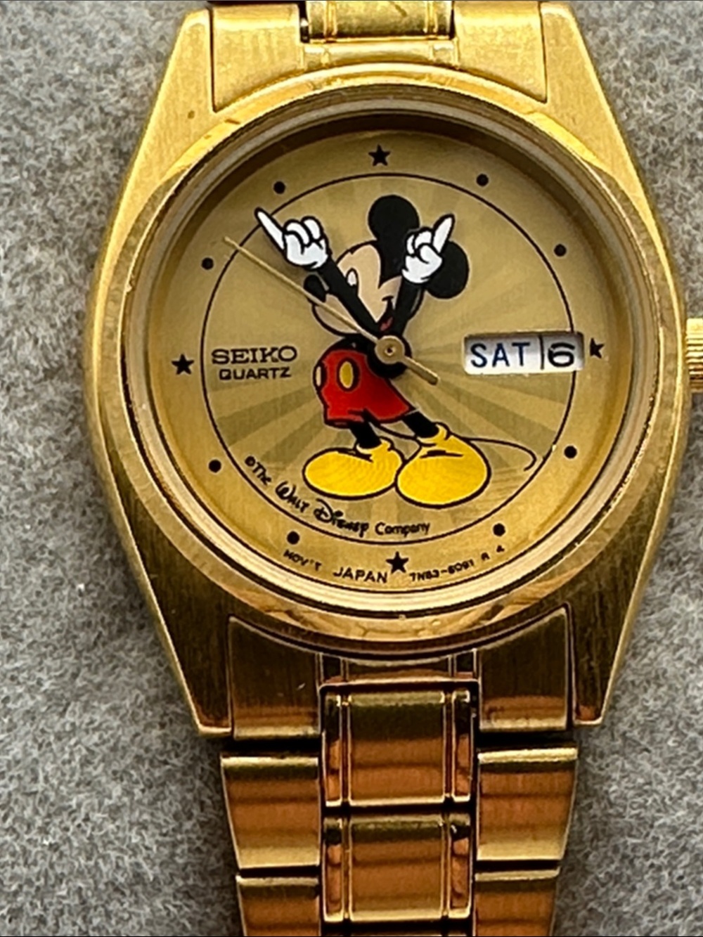 Seiko Starburst Mickey Mouse Ladies Watch Gold Tone Vintage - Picture 3 of 6
